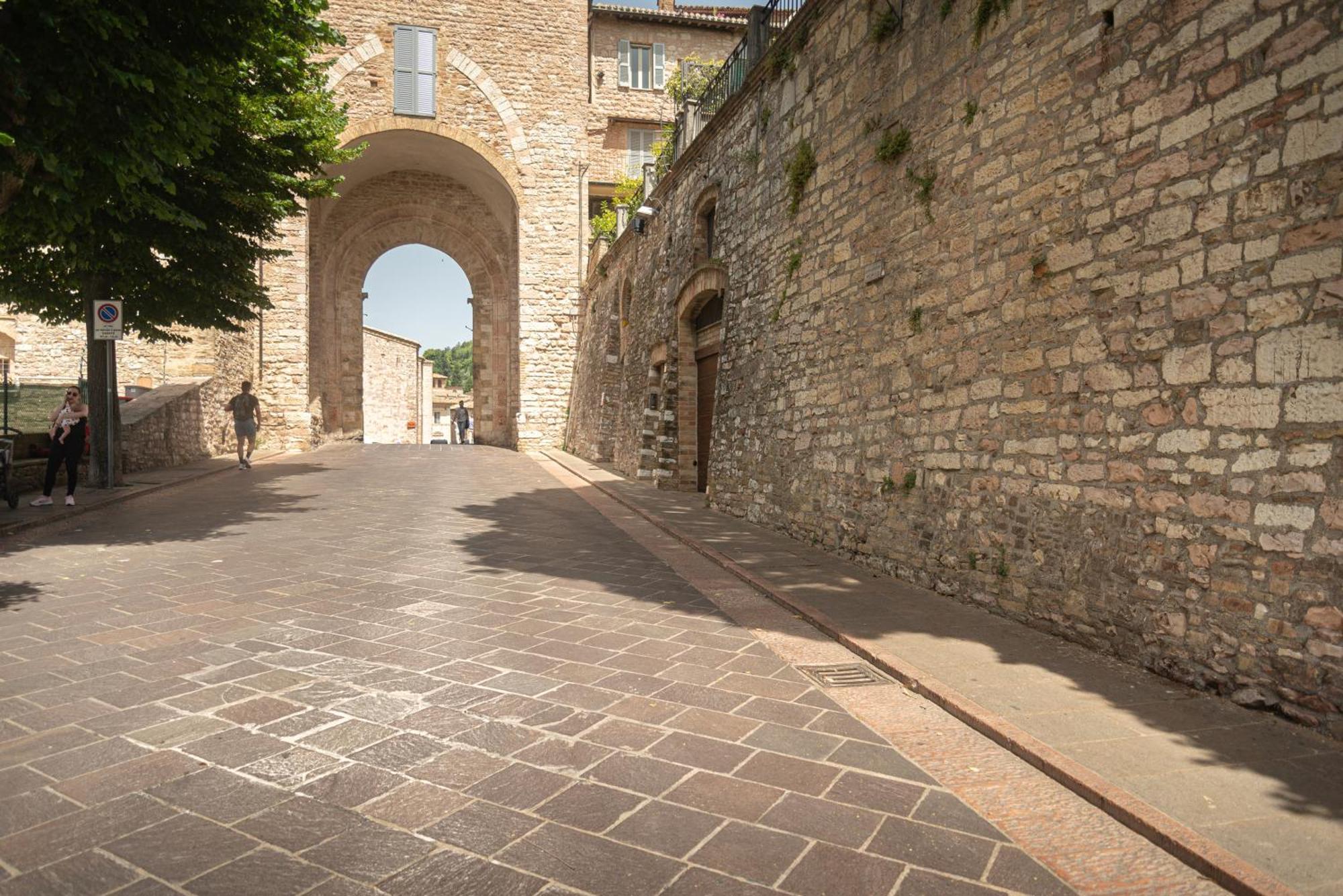 B&B Il Chiostro Ассізі Екстер'єр фото