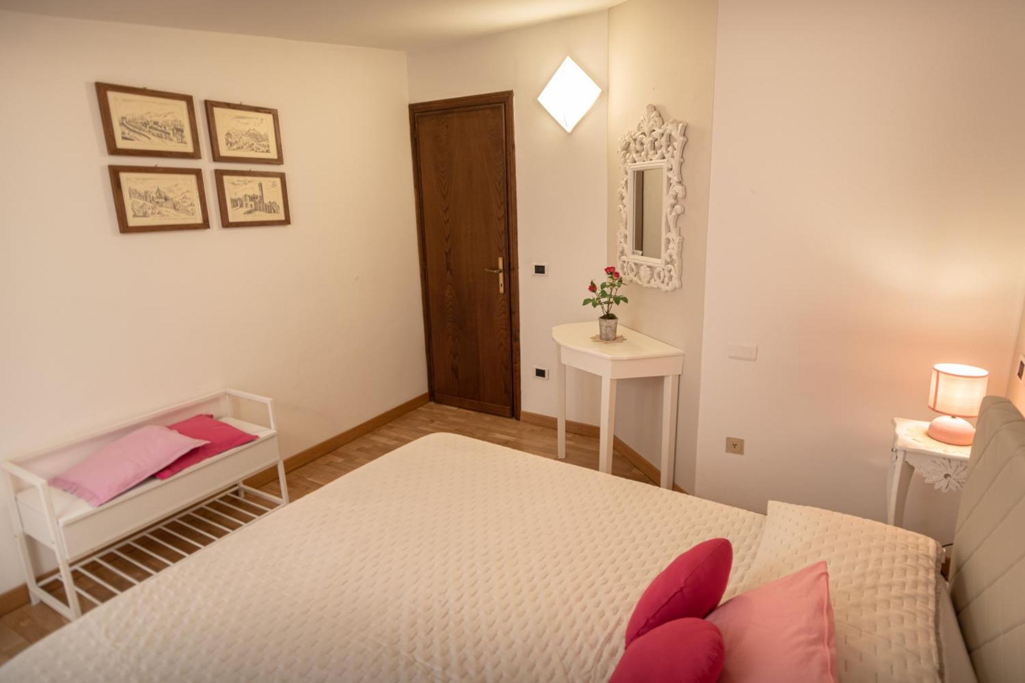 B&B Il Chiostro Ассізі Екстер'єр фото